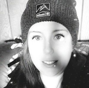 Meet your Posher, Courtney